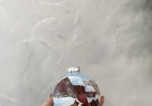 Scarlet Visitors Ornament