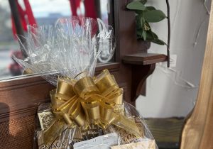 Epicurean Delight Gift Basket